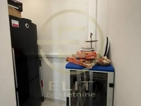 Prodaja, kuća, 173m², Sremska Kamenica, Petrovaradin - image 29