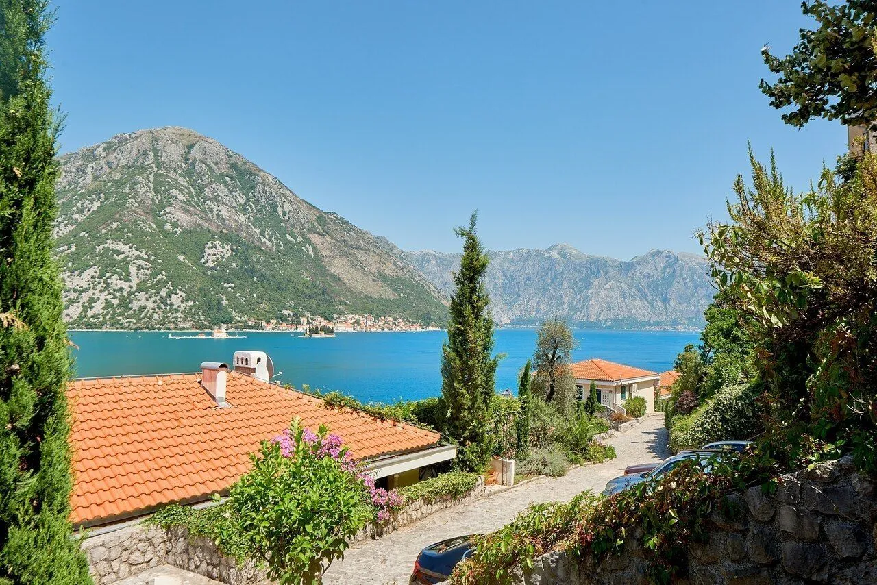 Sale, house, 235m², Kostanjica, Kotor