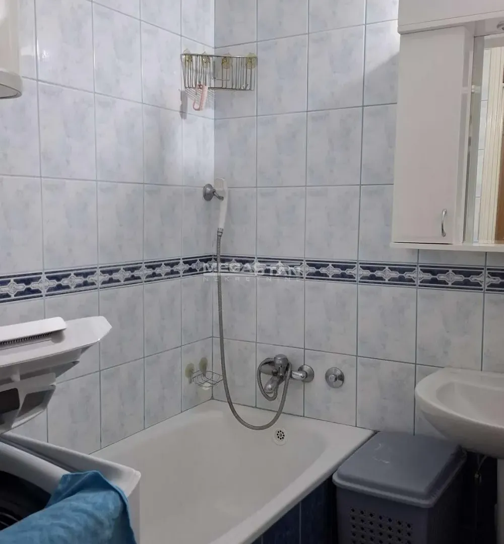 Sale, three bedroom apartment, 95m², Novi Beograd Blok 70, Novi Beograd Sve Podlokacije