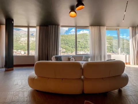 Sale, three bedroom apartment, 450m², Budva, Crna Gora - image 12