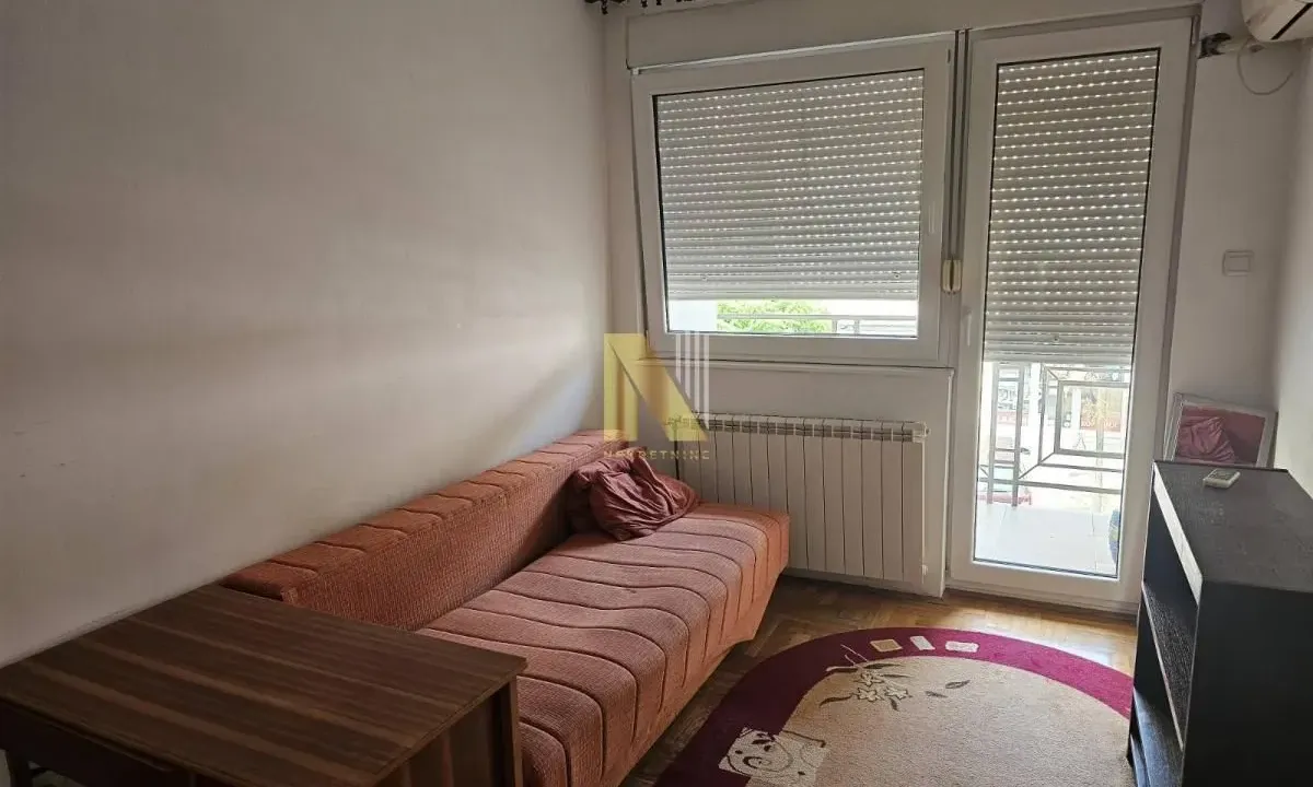 Izdavanje, garsonjera, 25m², Centar, Novi Sad