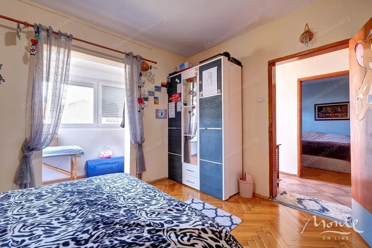 Prodaja, kuća, 219m², Dobrota, Kotor