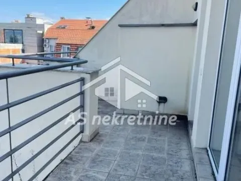 Izdavanje, stan, 207m², Kalenić Pijaca, Vračar Sve Podlokacije - image 20