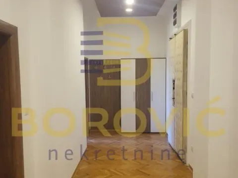 Izdavanje, četvorosoban stan, 100m², Savski Venac, Beograd - image 12