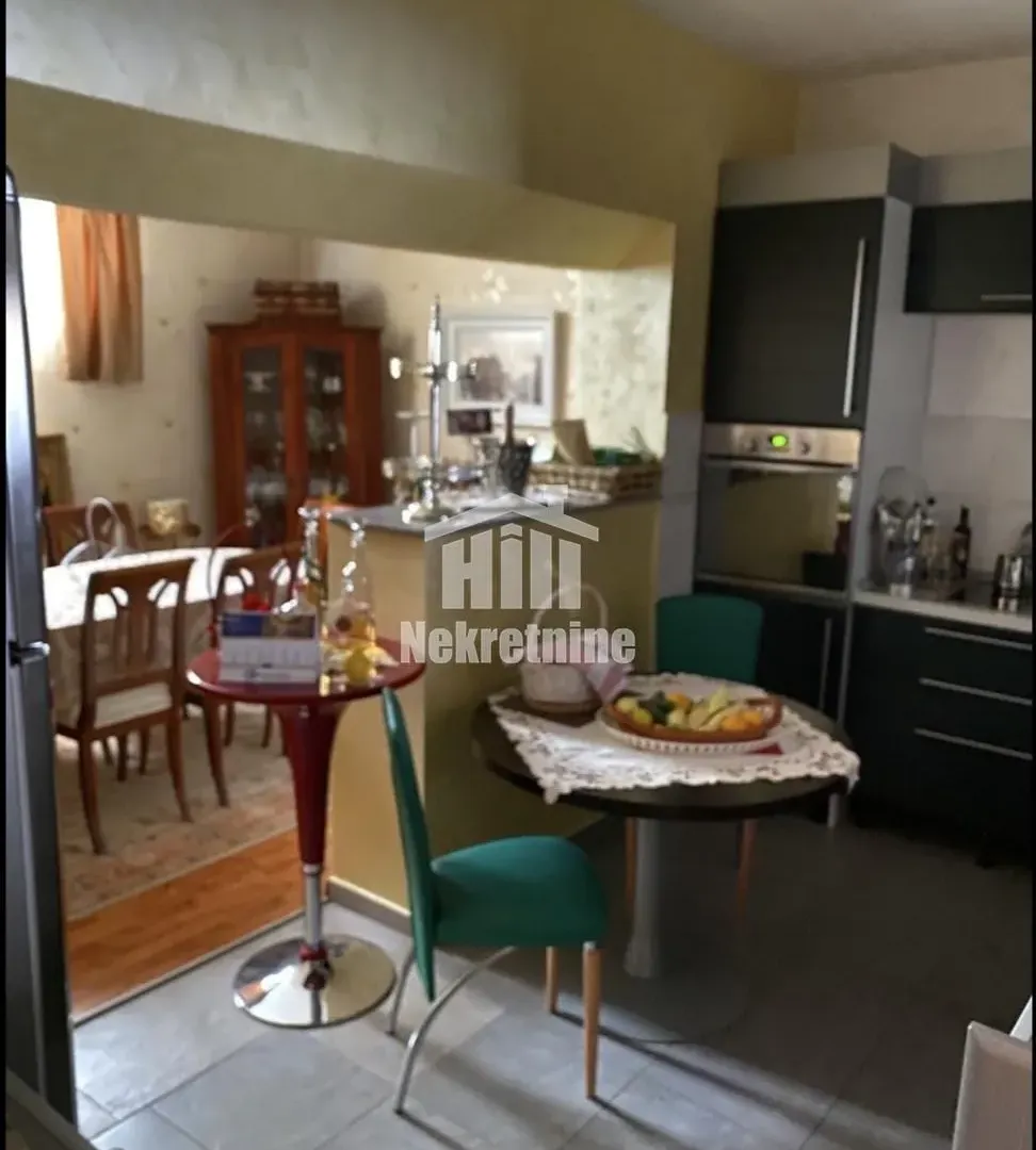 Sale, house, 266m², Lekino Brdo, Voždovac Sve Podlokacije