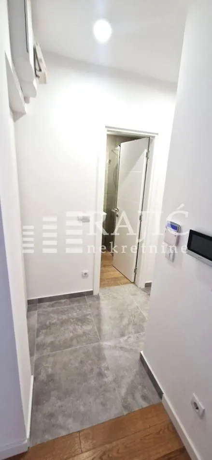 Rent, three bedroom apartment, 72m², Južni Bulevar, Vračar Sve Podlokacije
