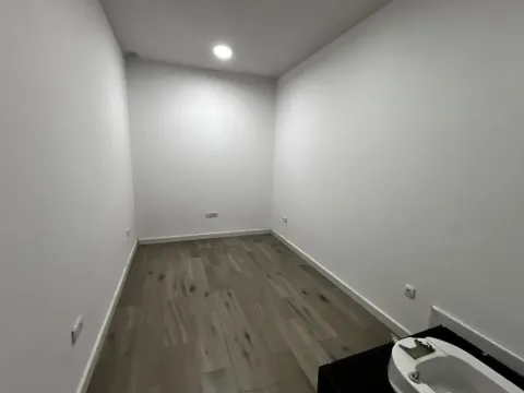 Rent, office space, 92m², Nova Dalmatinska, Podgorica - image 9