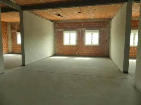Sale, office space, 800m², Medjureč, Jagodina