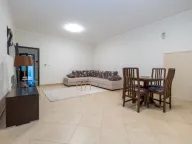 Izdavanje, jednosoban stan, 70m², Gorica C, Podgorica - image 5