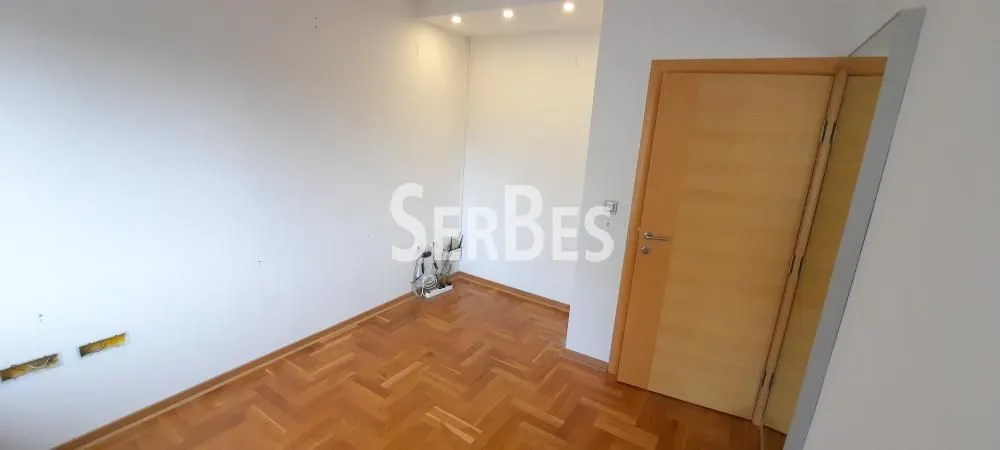 Rent, office space, 146m², Salajka, Novi Sad Sve Podlokacije