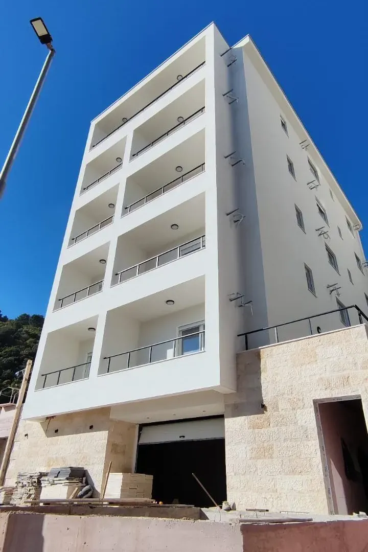 Prodaja, dvosoban stan, 64m², Dubovica, Budva