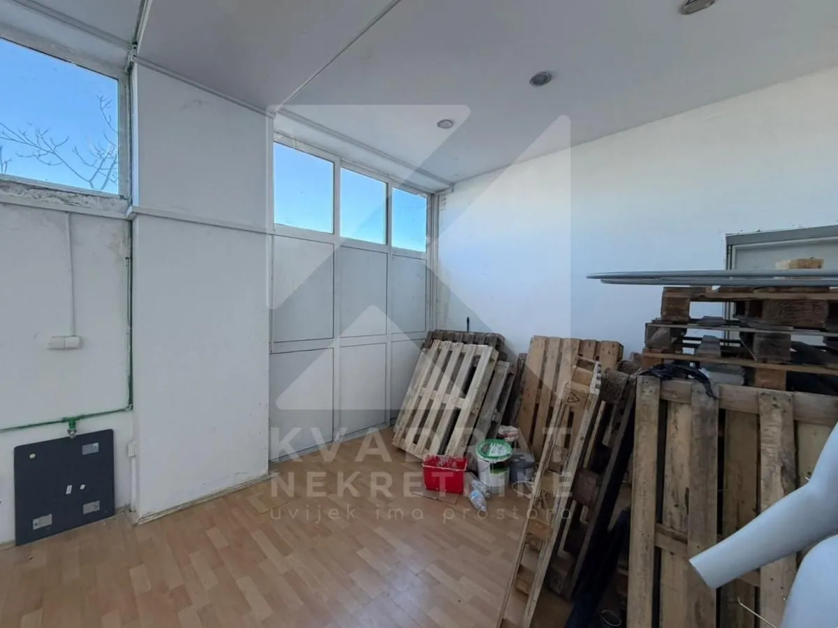 Rent, office space, 900m², Mareza, Podgorica