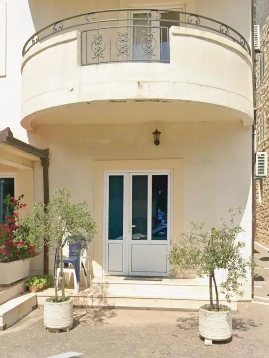 Sale, one bedroom apartment, 40m², Sveti Stefan, Budva