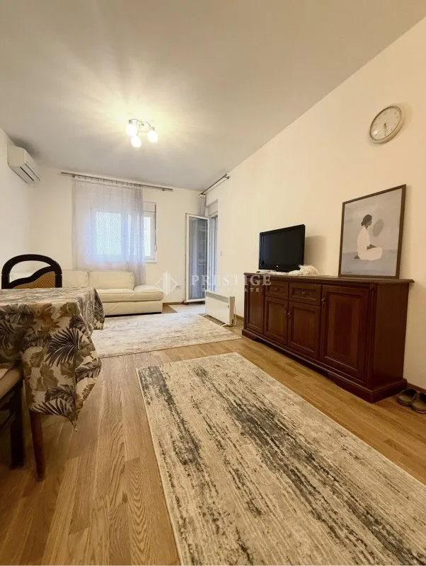 Rent, one bedroom apartment, 47m², Stari Aerodrom, Podgorica