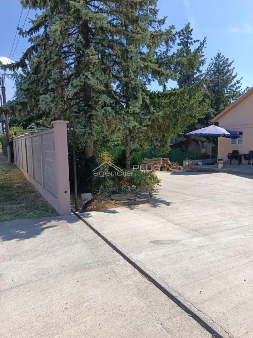 Prodaja, kuća, 131m², Lisović, Barajevo