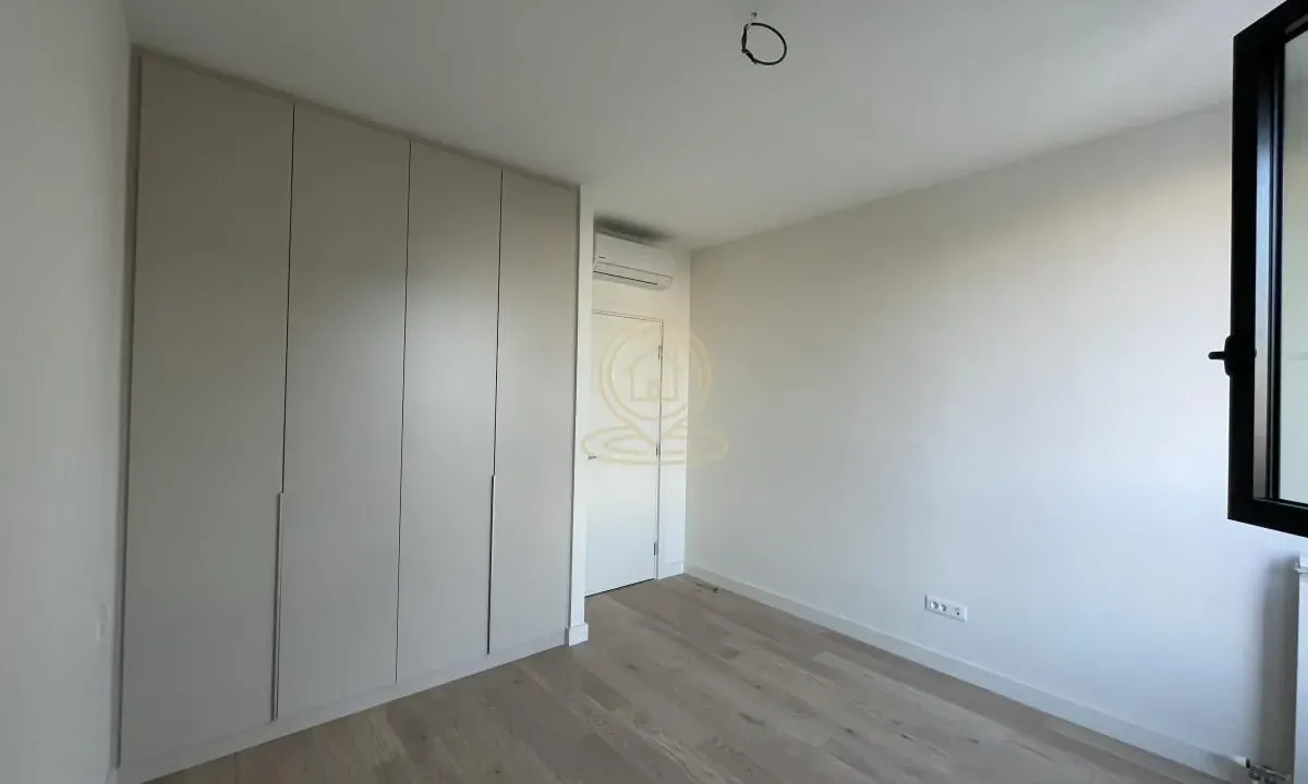 Rent, office space, 55m², Savski Venac, Beograd