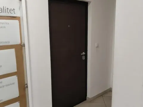 Izdavanje, poslovni prostor, 58m², Crveni Krst, Beograd - image 8