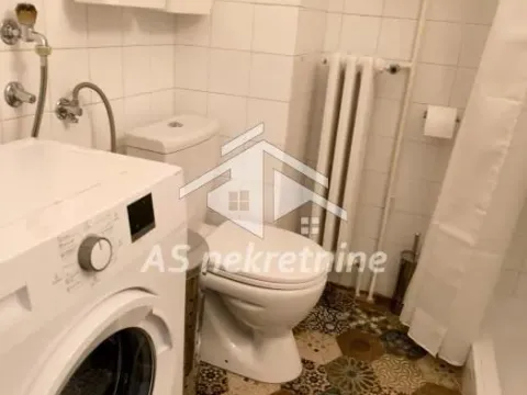 Rent, one bedroom apartment, 33m², Stari Grad, Beograd - image 17