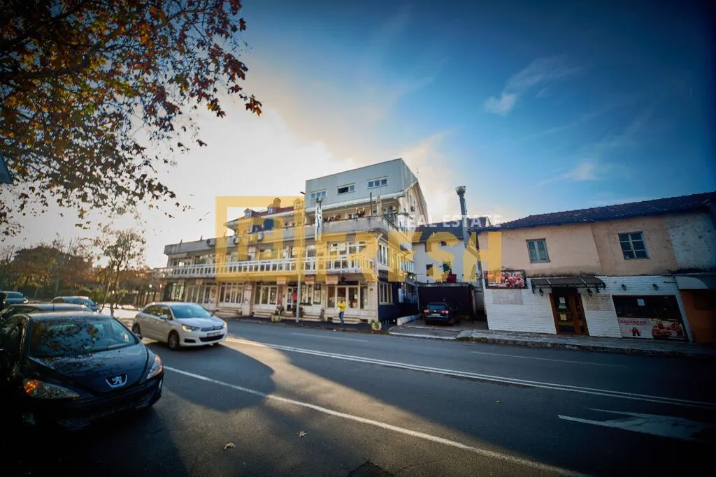 Izdavanje, poslovni prostor, 130m², Centar, Podgorica