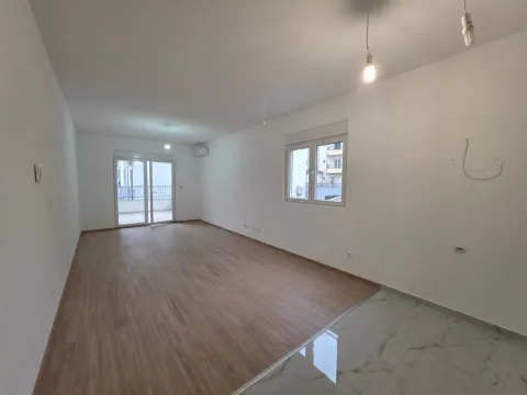 Sale, one bedroom apartment, 65m², Budva, Crna Gora - image 9