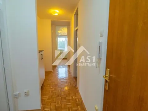 Izdavanje, trosoban stan, 71m², Liman 1, Novi Sad Sve Podlokacije - image 4