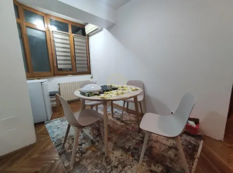 Izdavanje, dvosoban stan, 60m², Centar, Novi Sad - image 7