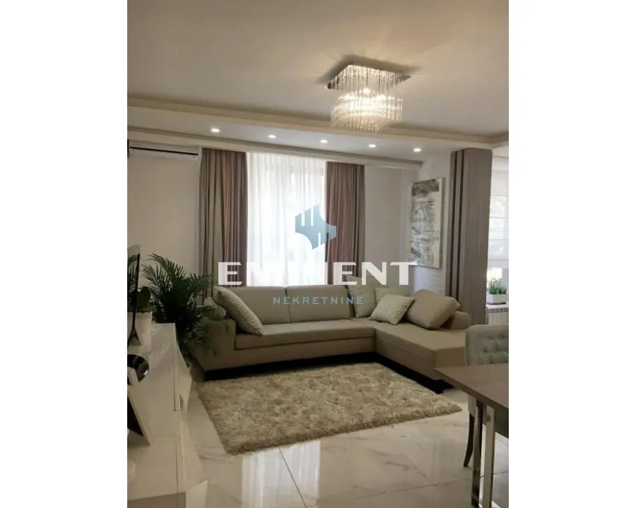 Rent, two bedroom apartment, 56m², Čubura, Beograd
