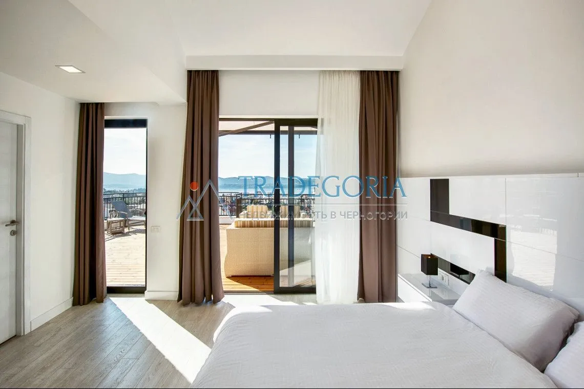 Prodaja, kuća, 180m², Tivat, Crna Gora