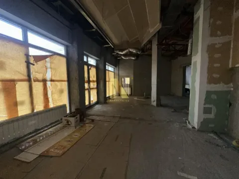 Rent, office space, 197m², Socijalno, Novi Sad Sve Podlokacije