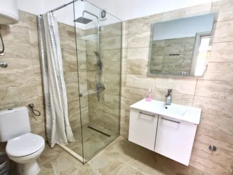 Prodaja, kuća, 358m², Dobre Vode, Bar - image 4