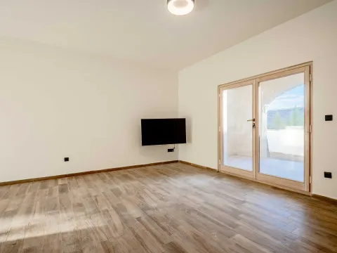 Prodaja, stan, 46m², Reževići, Budva - image 6