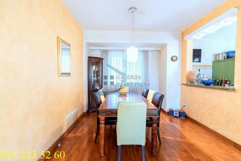 Sale, apartment, 375m², Voždovac Sve Podlokacije, Beograd