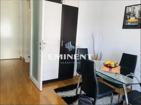 Izdavanje, jednosoban stan, 32m², Novi Beograd Blok 67, Novi Beograd Sve Podlokacije - image 4