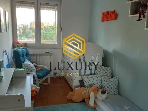 Rent, three bedroom apartment, 90m², Centar, Podgorica - image 8
