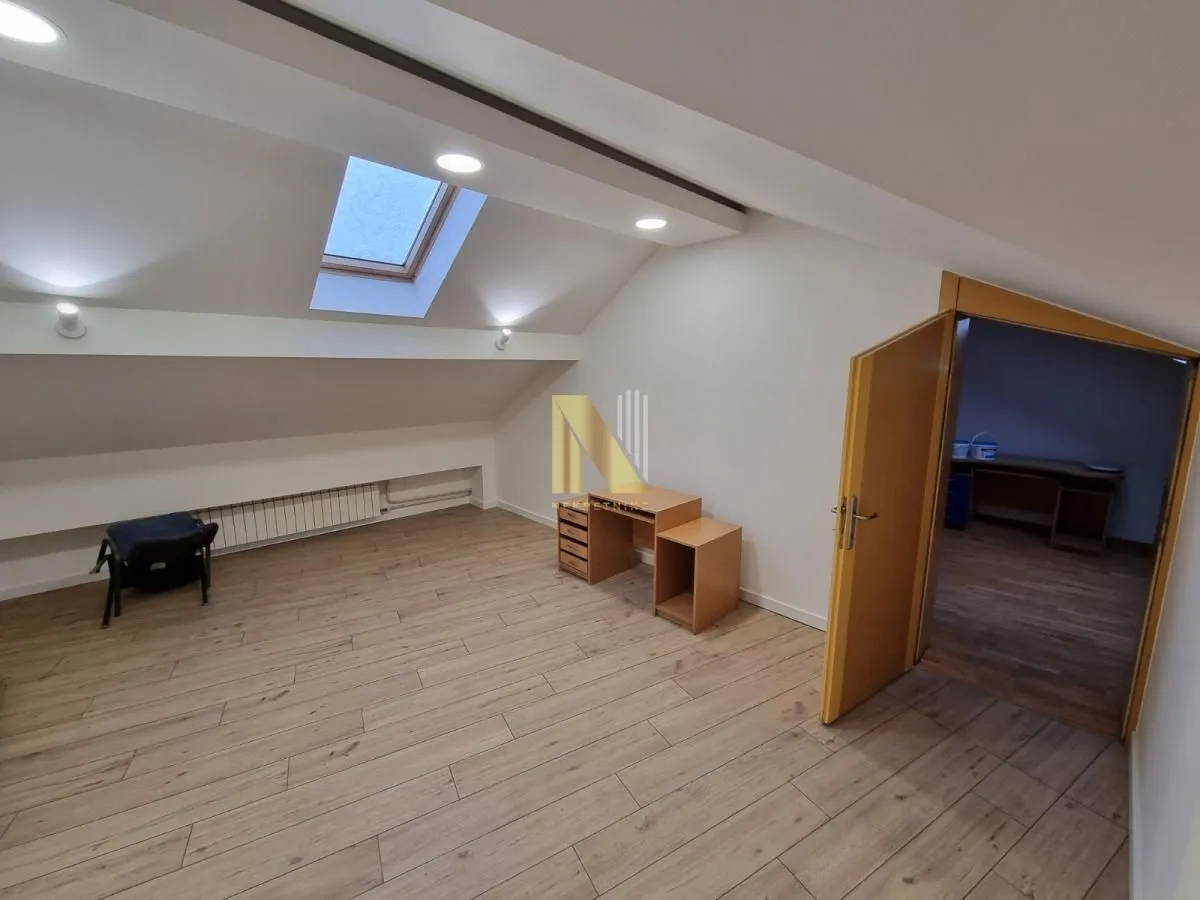Rent, office space, 120m², Centar, Novi Sad