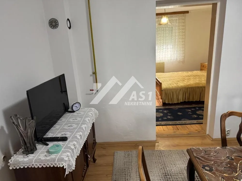 Izdavanje, kuća, 80m², Veternik, Novi Sad Sve Podlokacije