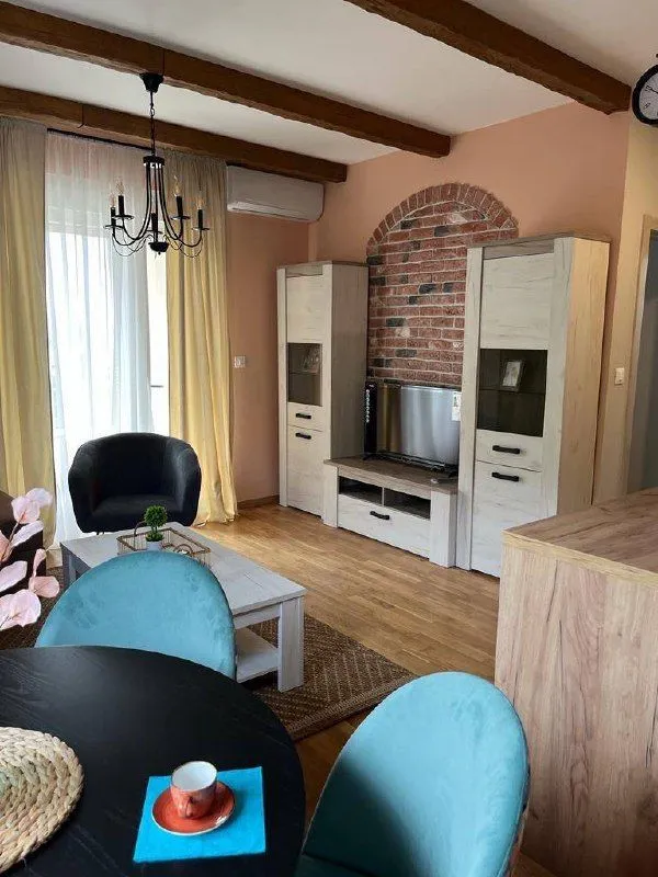 Rent, one bedroom apartment, 55m², Bečići, Budva