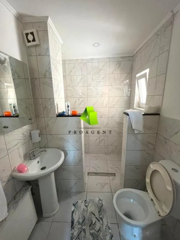 Izdavanje, poslovni prostor, 70m², Medijana, Niš