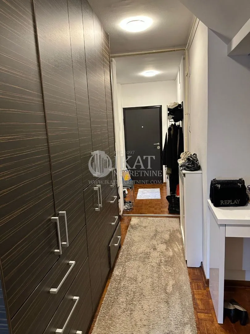 Sale, four bedroom apartment, 125m², Bežanija, Beograd