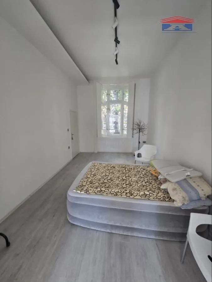 Prodaja, kuća, 49m², Centar, Sombor