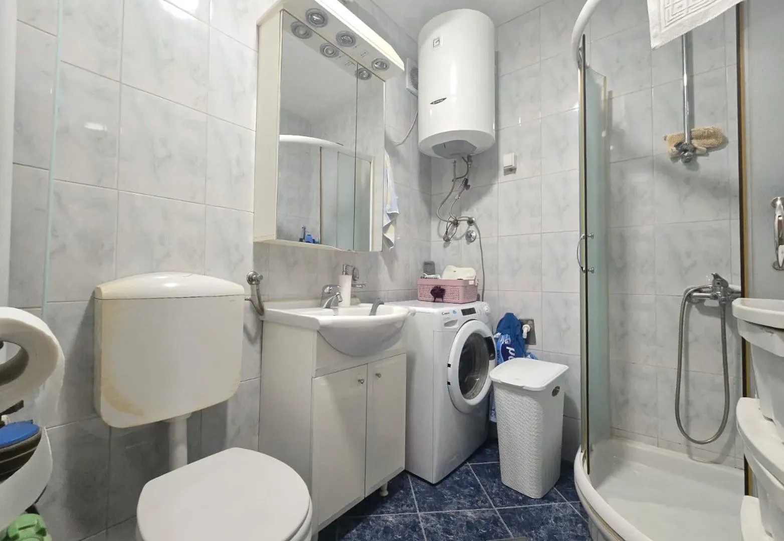 Prodaja, jednosoban stan, 35m², Škaljari, Kotor