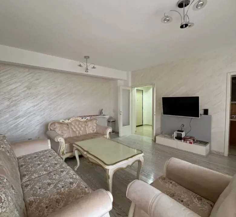 Izdavanje, trosoban stan, 95m², Preko Morače, Podgorica