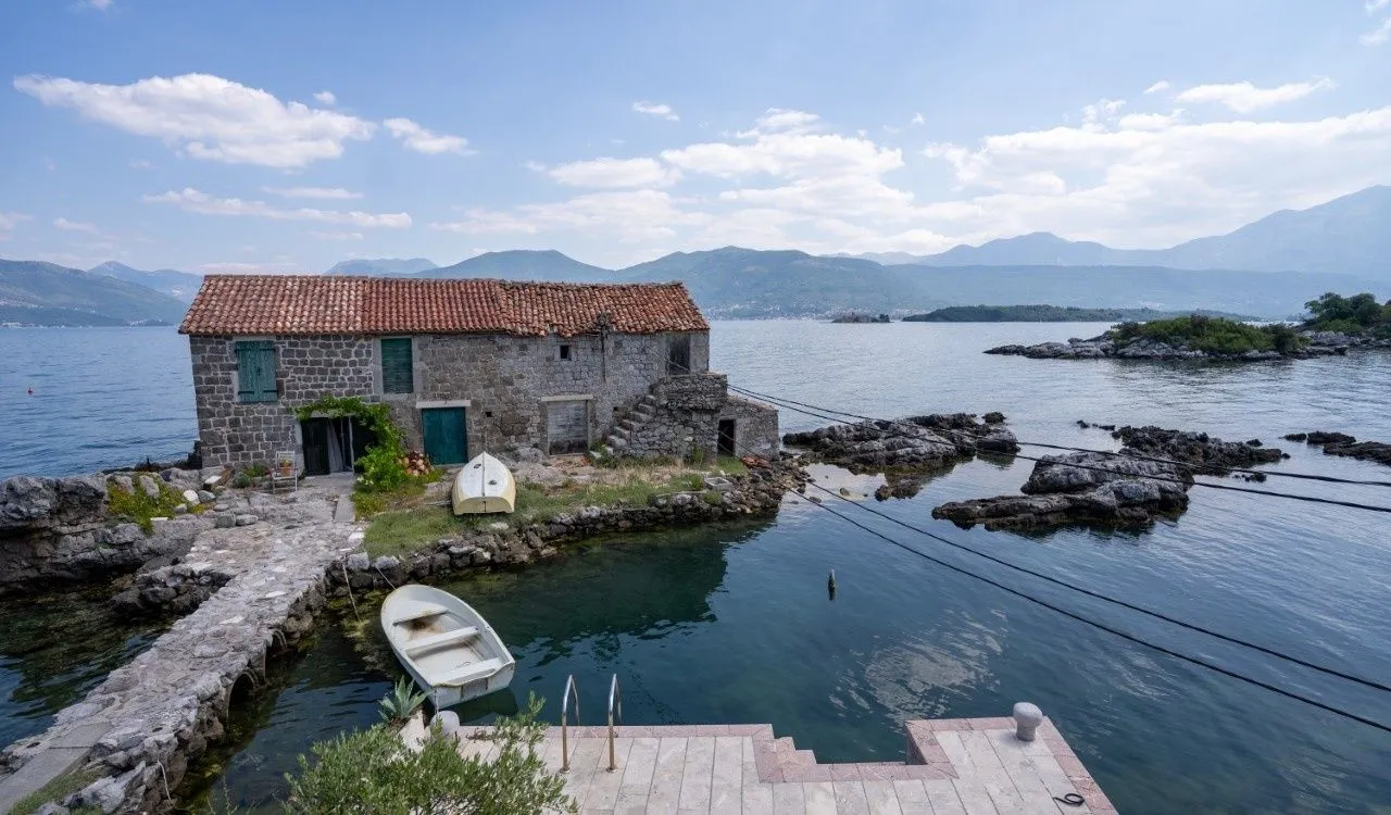 Prodaja, kuća, 121m², Tivat, Crna Gora