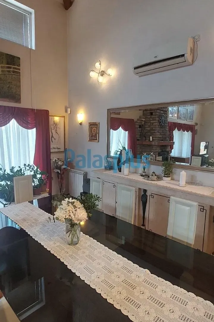 Prodaja, kuća, 337m², Stara Lipovica, Barajevo