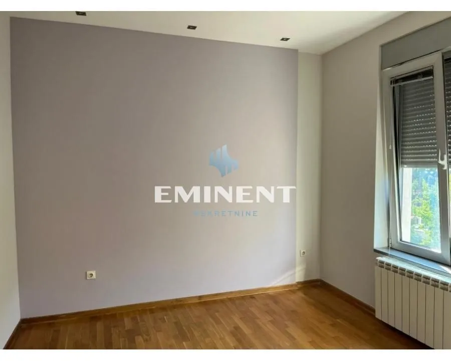 Rent, house, 220m², Senjak, Beograd