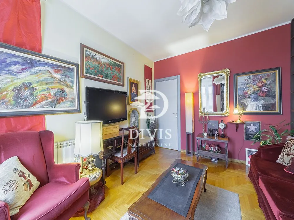 Sale, apartment, 196m², Neimar, Vračar Sve Podlokacije