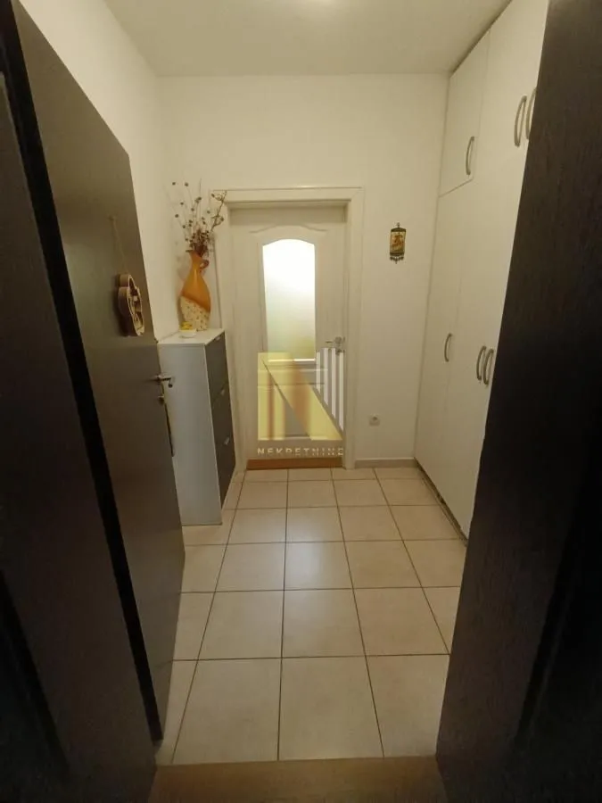 Prodaja, trosoban stan, 90m², Nova Detelinara, Novi Sad Sve Podlokacije