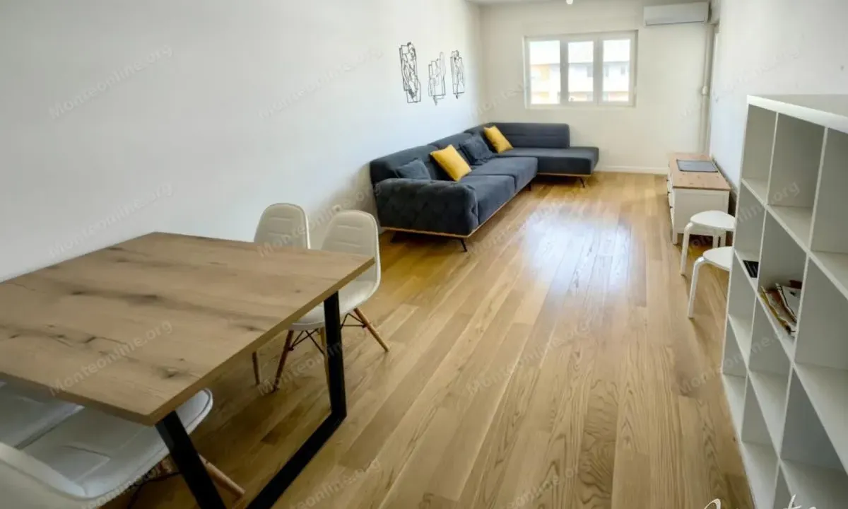 Prodaja, jednosoban stan, 49m², Central Point, Podgorica
