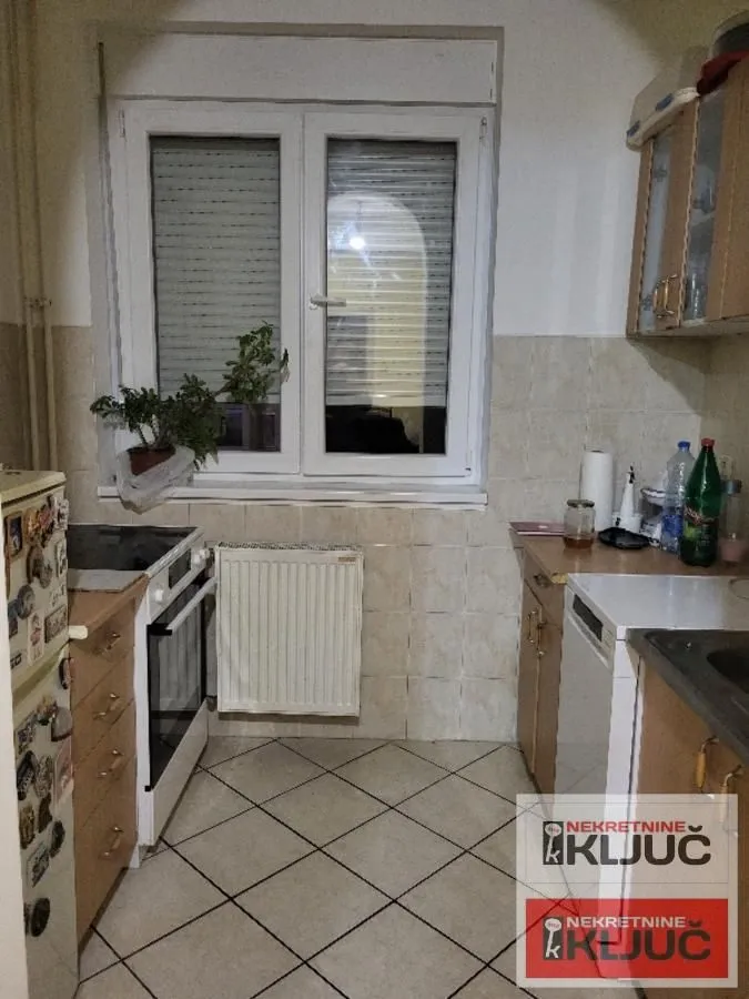 Prodaja, trosoban stan, 82m², Centar, Novi Sad