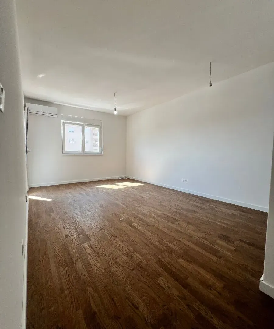Prodaja, jednosoban stan, 46m², Stari Aerodrom, Podgorica
